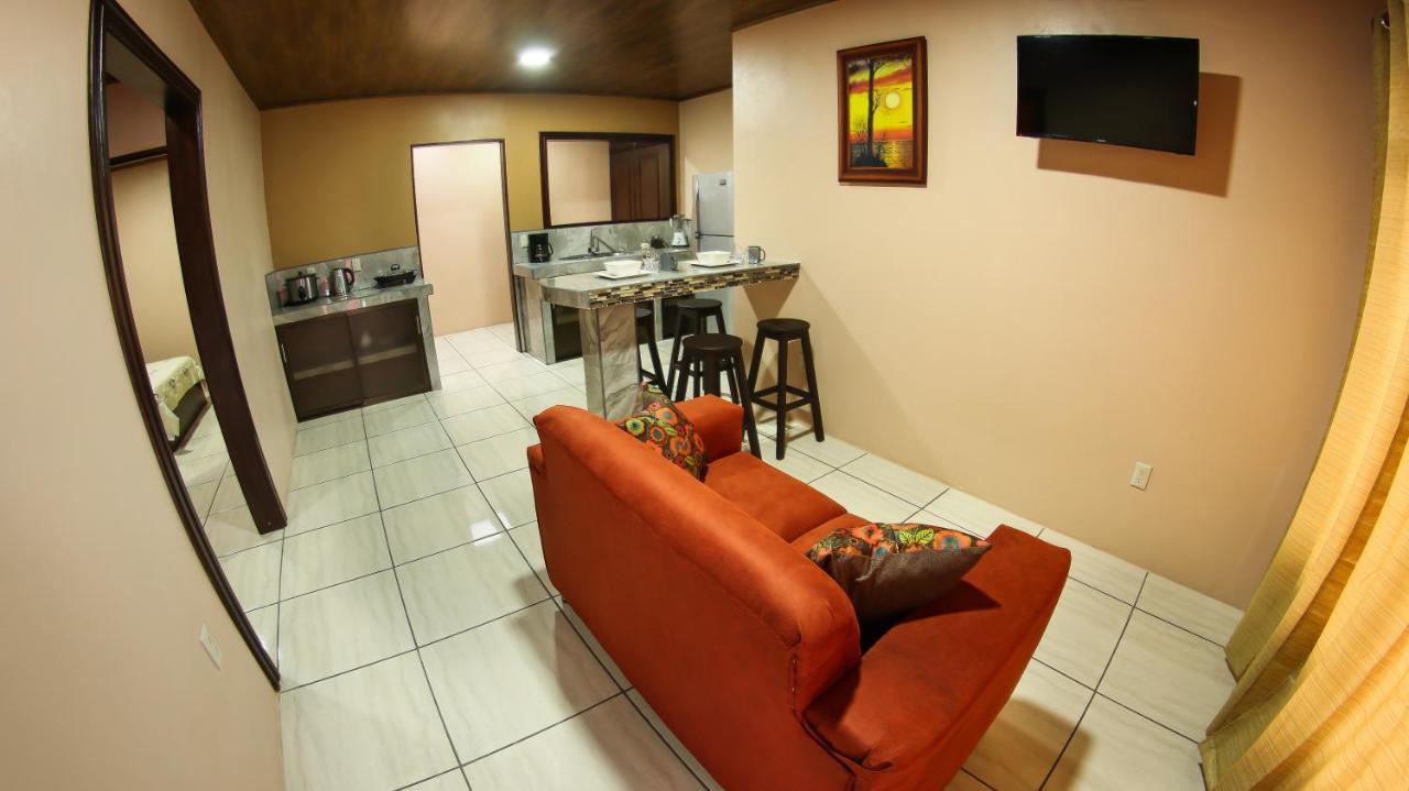 Arenal Red Apartment La Fortuna ภายนอก รูปภาพ